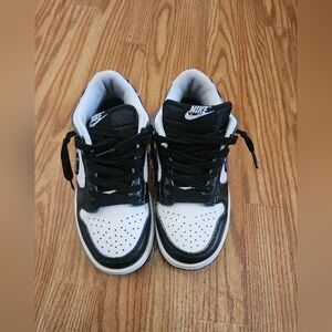 NIKE Dunk Low ESS Paisley Kids Panda Black‎ White US5.5 Sneaker